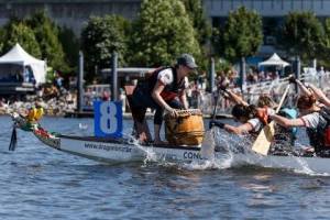 that's our caller and the first two rows of the boat (left side) in the final race