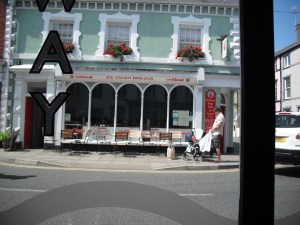 Redboat Ice Cream Parlour