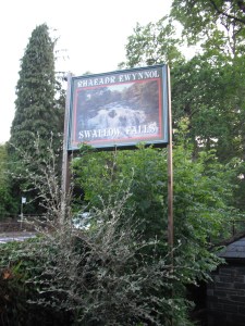 The sign for Shannon Falls